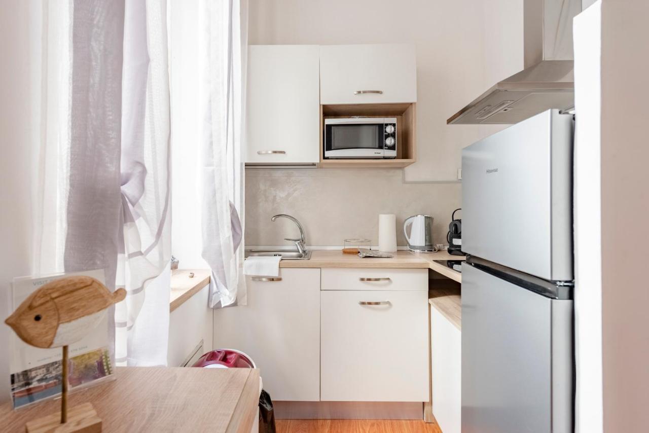 ראפאלו Mazzini 12 Very Central Apartment With Private Garage, Air Conditioning, Wifi, Just 50 Meters From The Beach מראה חיצוני תמונה