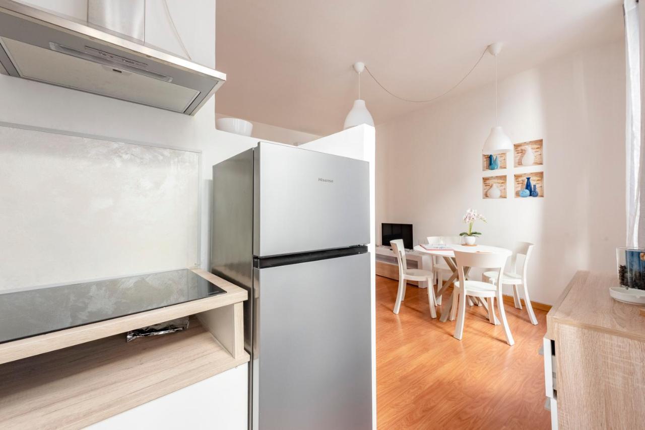 ראפאלו Mazzini 12 Very Central Apartment With Private Garage, Air Conditioning, Wifi, Just 50 Meters From The Beach מראה חיצוני תמונה