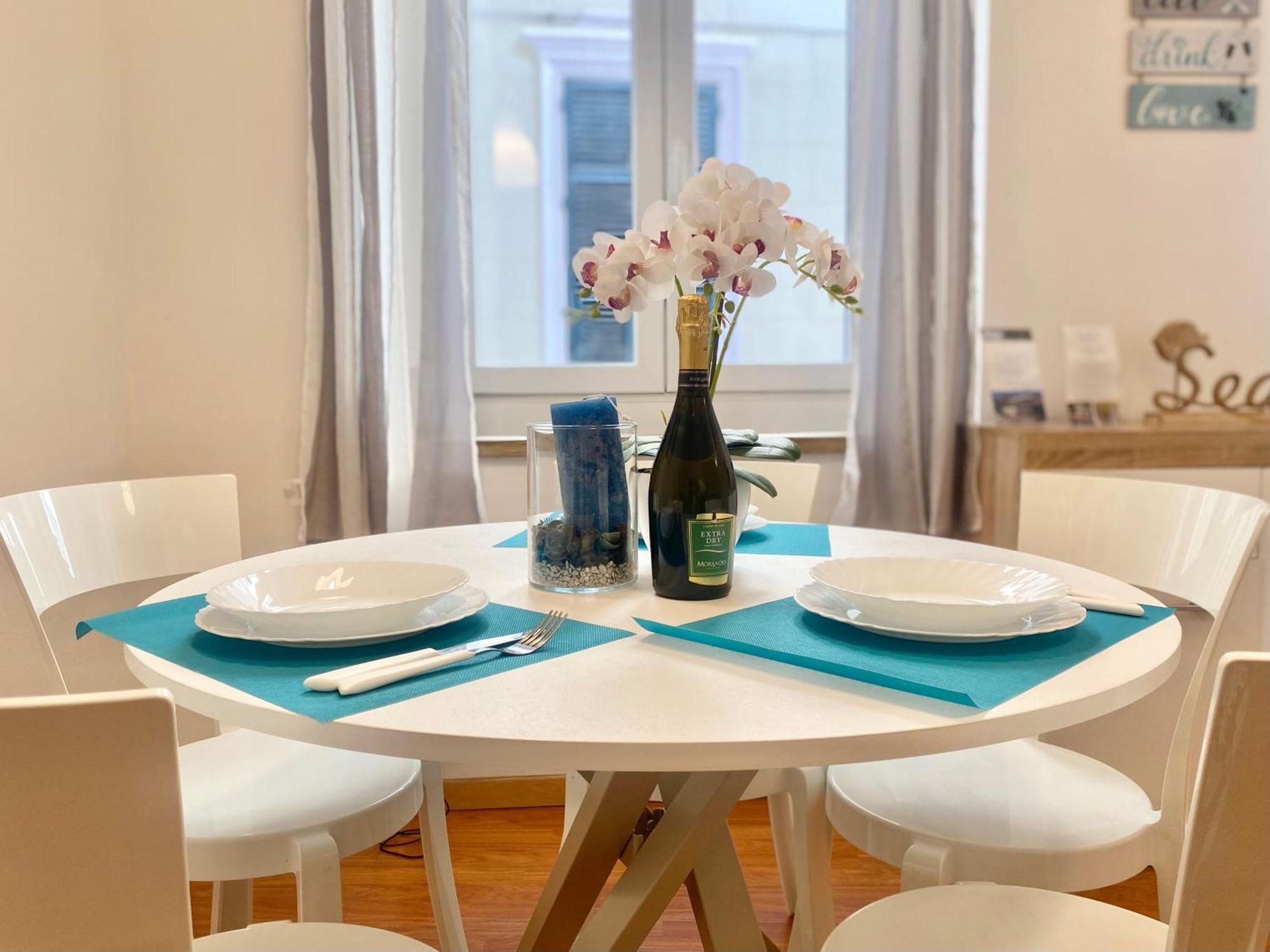 ראפאלו Mazzini 12 Very Central Apartment With Private Garage, Air Conditioning, Wifi, Just 50 Meters From The Beach מראה חיצוני תמונה